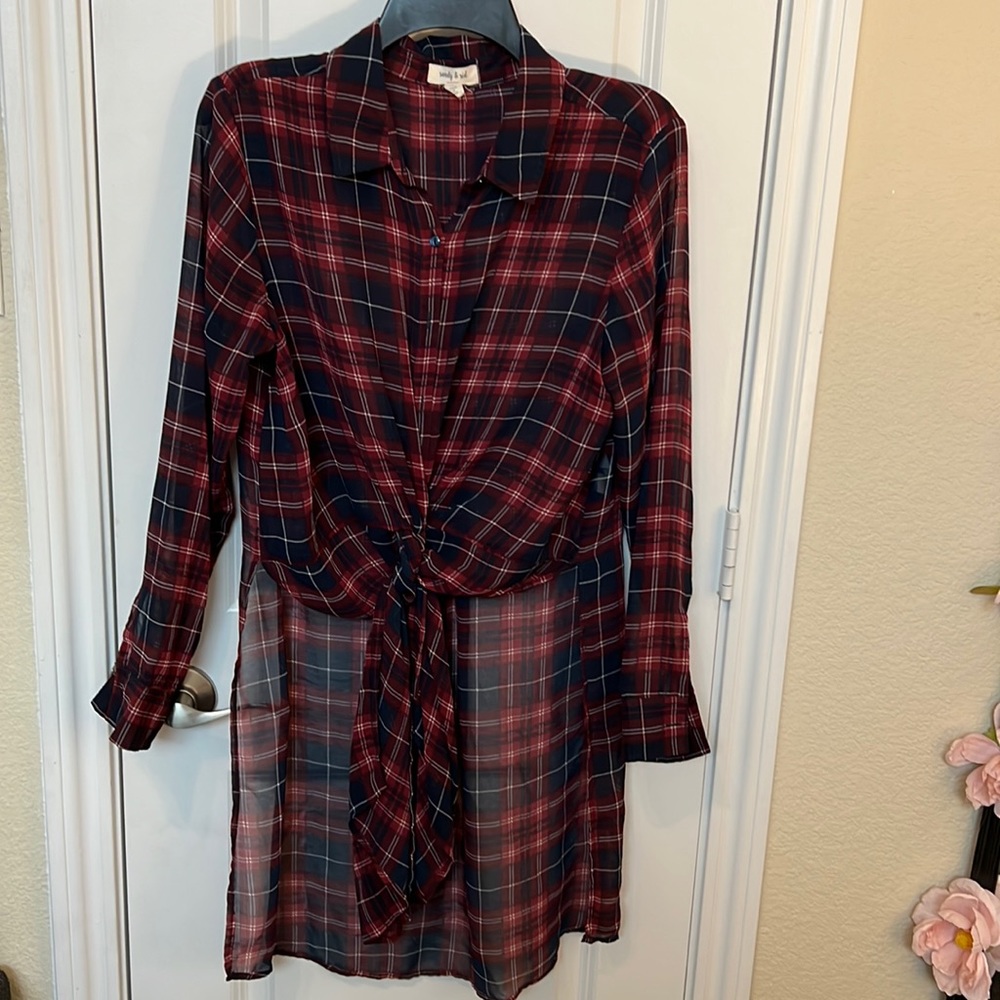 Sheer front tie tunic. Maroon and navy plaid. Looks great with leggings or jeans